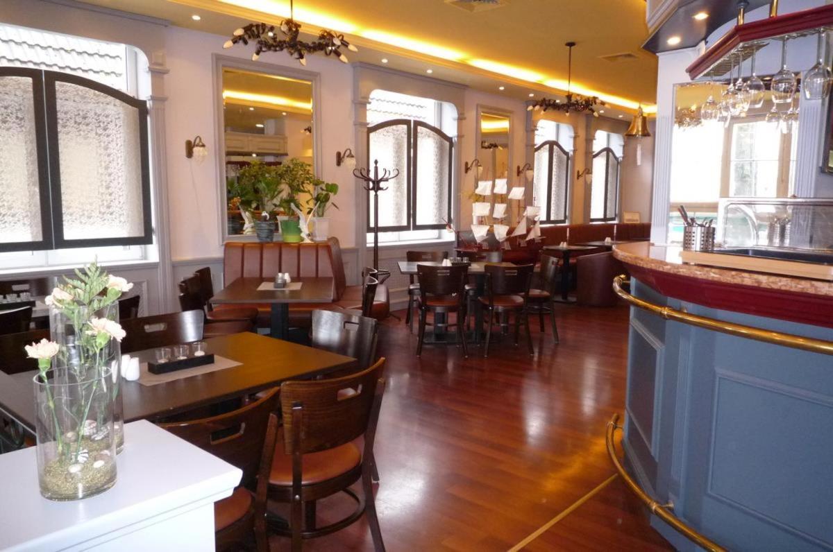 Doppelzimmer Cocktail, Direkt Am Alten Strom Rostock Exteriér fotografie